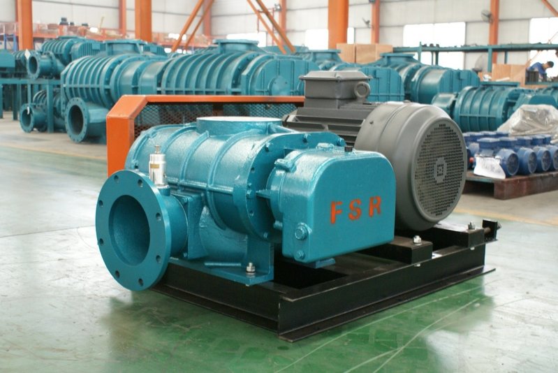 章丘豐源機械三葉羅茨風機產品示圖.jpg 章丘豐源機械三葉羅茨風機產品示圖