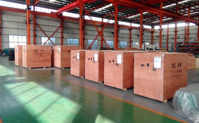 中國國電集團合作項目高壓羅茨鼓風機裝箱中